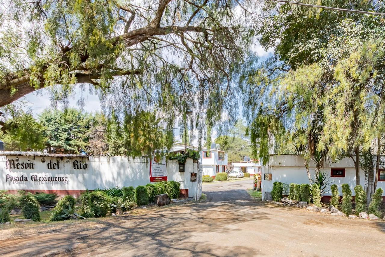 Ayenda Meson Del Rio Hotel Tepotzotlan Exterior photo